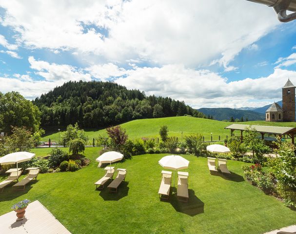 Hotel South Tyrol sunbathing lawn with pool