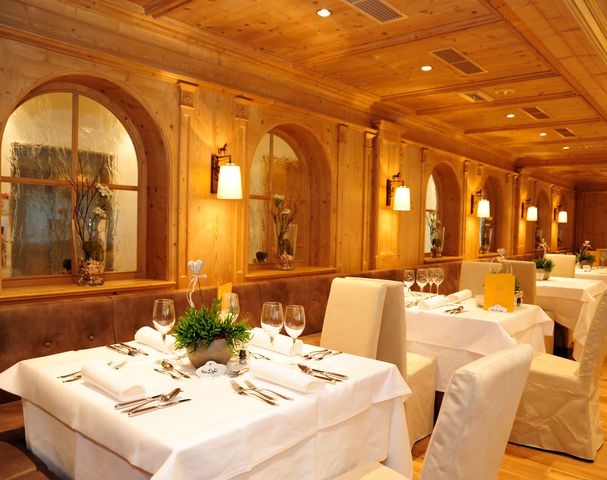 Sala da pranzo mezza pensione buongustai Hotel Sulfner Alto Adige